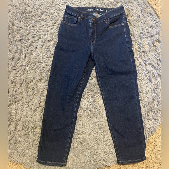 NWOT AE Mom jeans - Picture 4 of 8